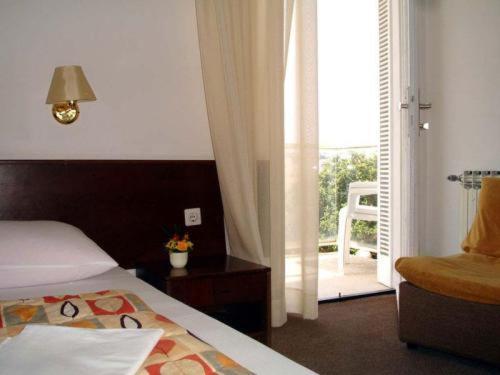Hotel Adriatic Omišalj Eksteriør billede