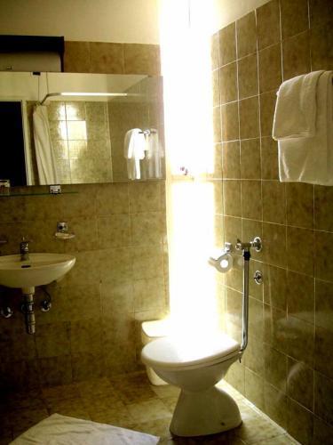Hotel Adriatic Omišalj Værelse billede